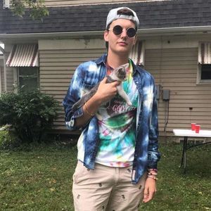 Meet your Posher, Clayton